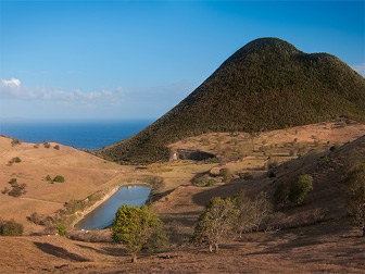 Martinique : pointe du Diamant : Morne Larcher et rocher du