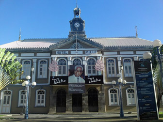 Photo Théâtre Aimé Césaire - Jean-Louis Lascoux - Wikipédia